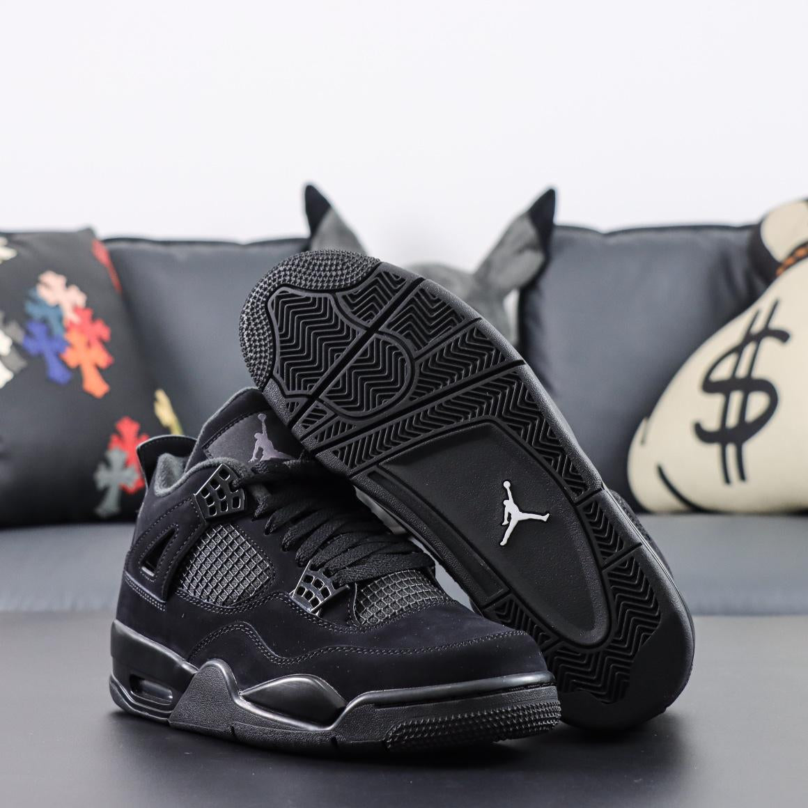 J4 "Black Cat"