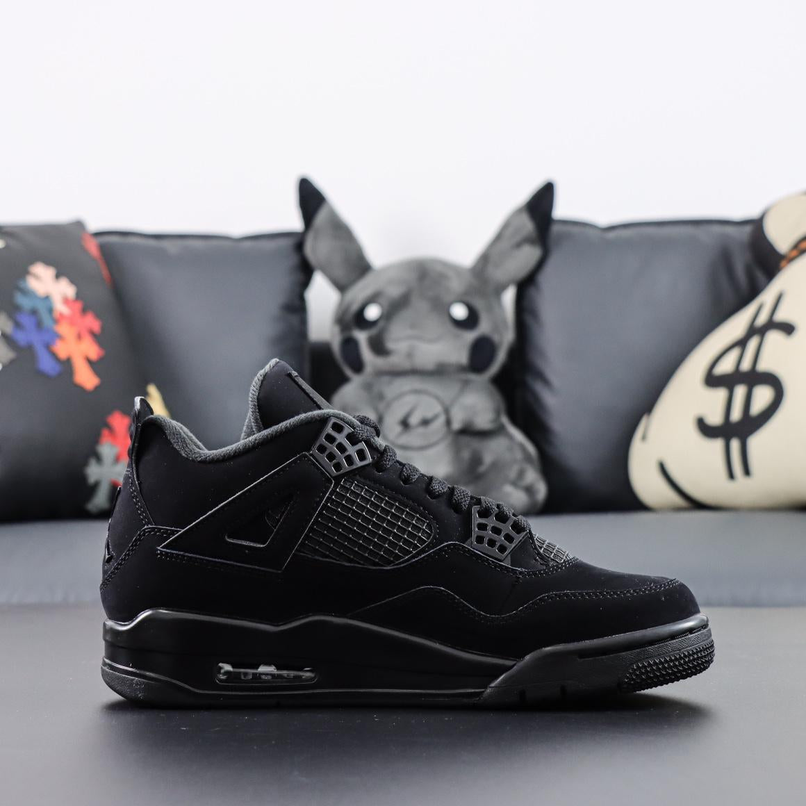 J4 "Black Cat"