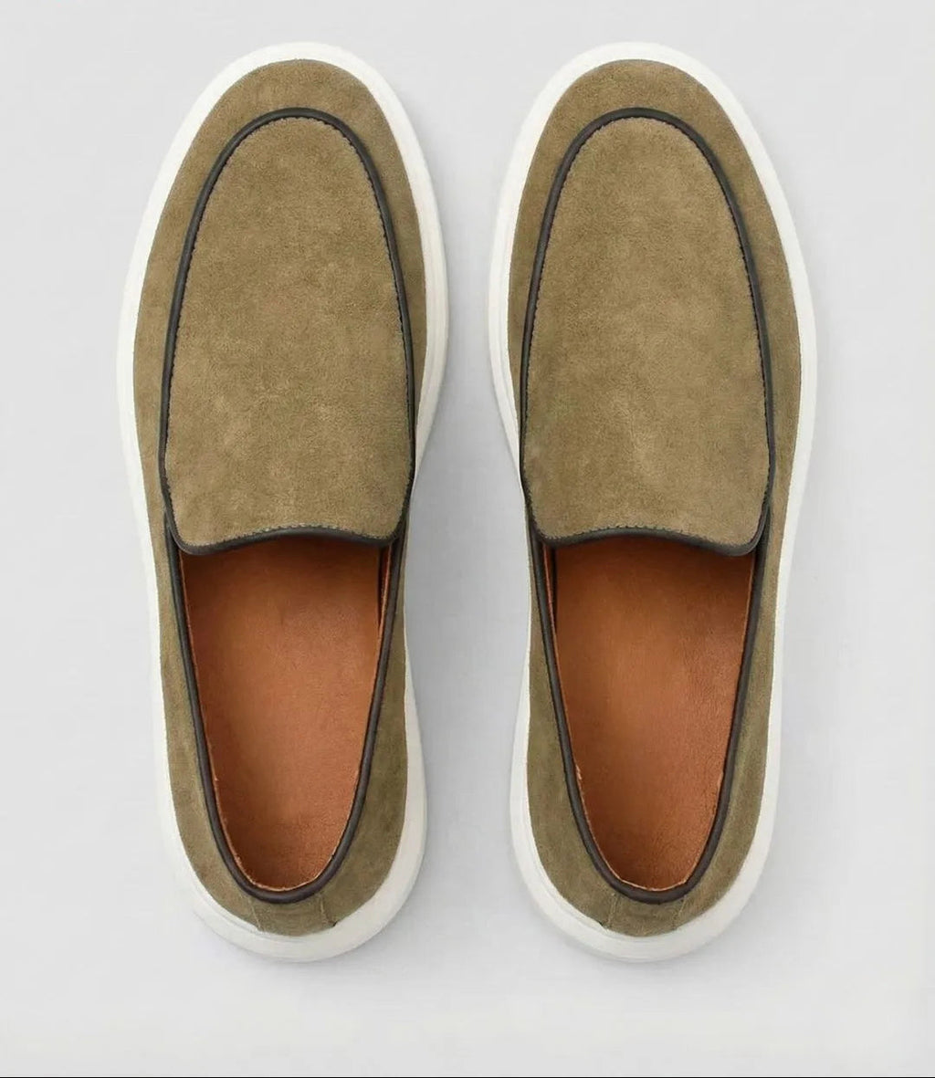 Belgian Loafer Hybrid em Camurça