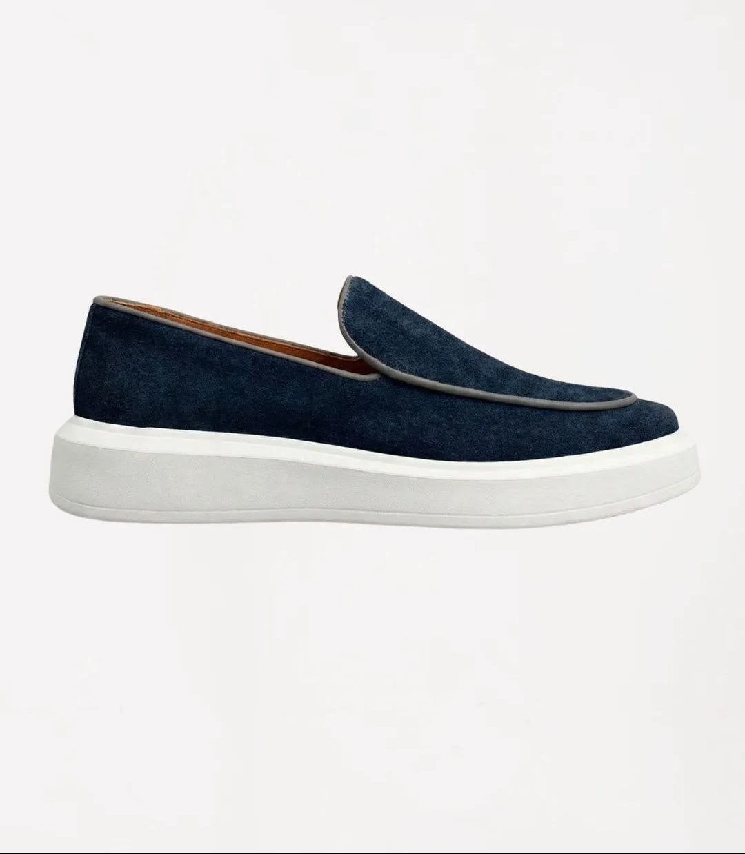 Belgian Loafer Hybrid em Camurça