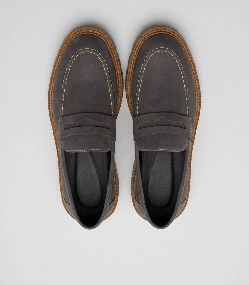 Mocassim Penny Loafer Camurça
