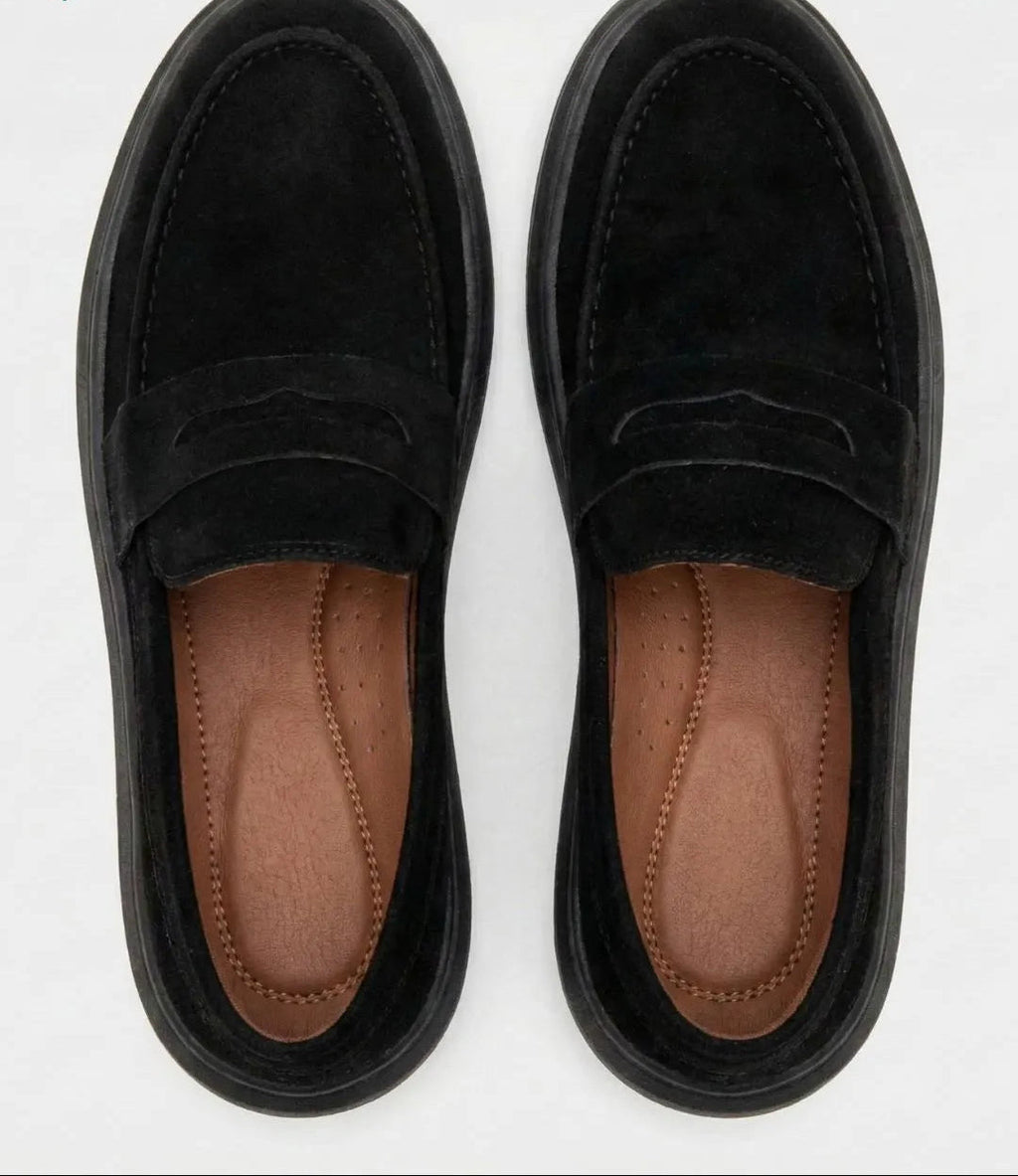 Mocassim Penny Loafer em Camurça