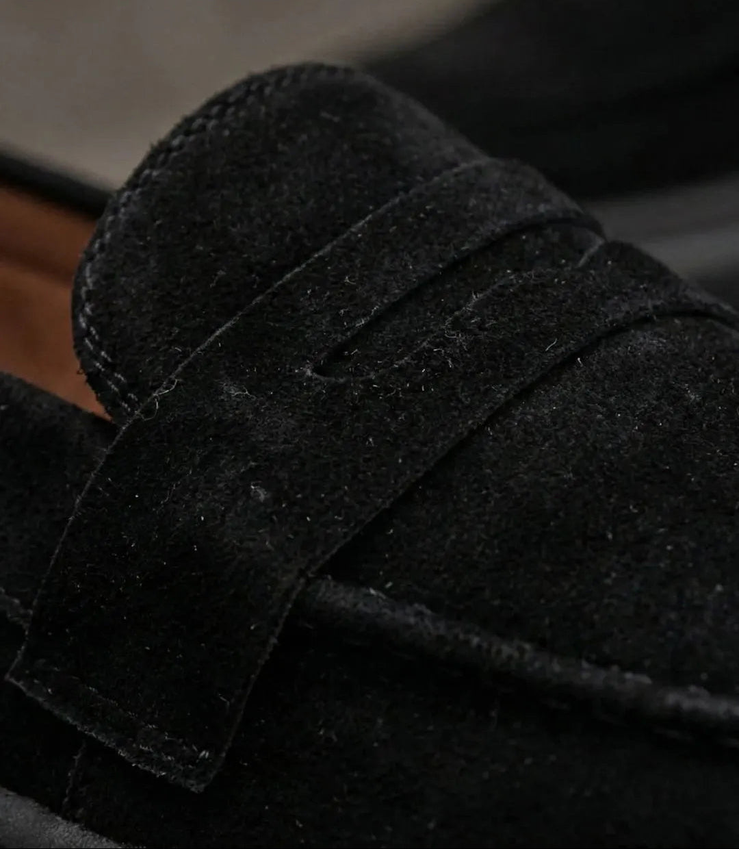 Mocassim Penny Loafer em Camurça