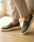 Mocassim Penny Loafer em Camurça