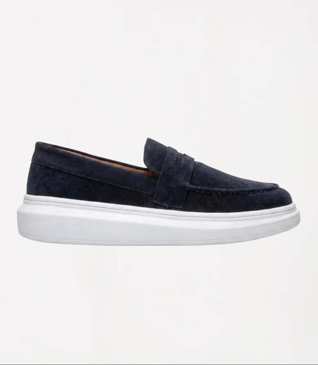 Mocassim Penny Loafer em Camurça