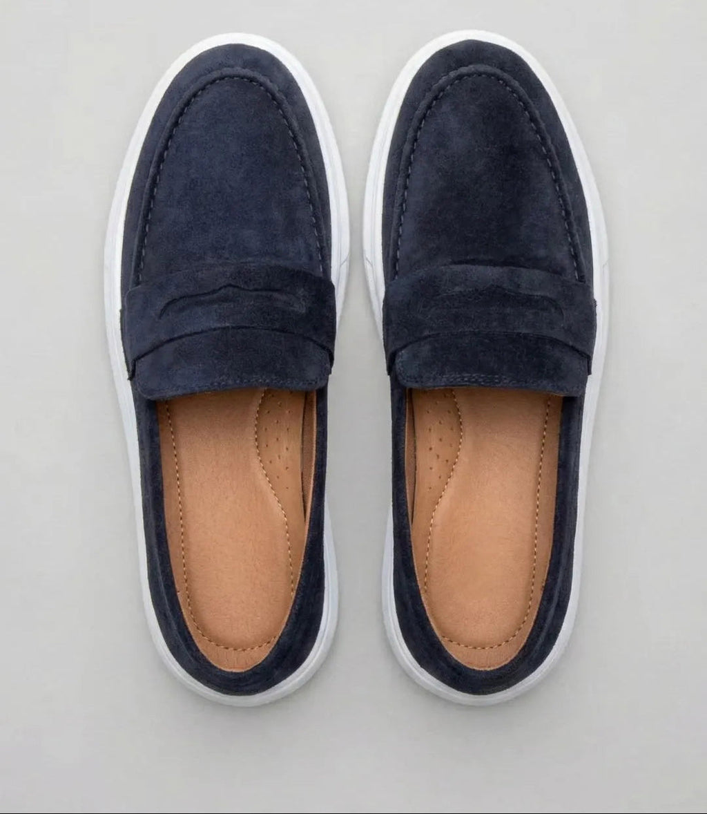 Mocassim Penny Loafer em Camurça