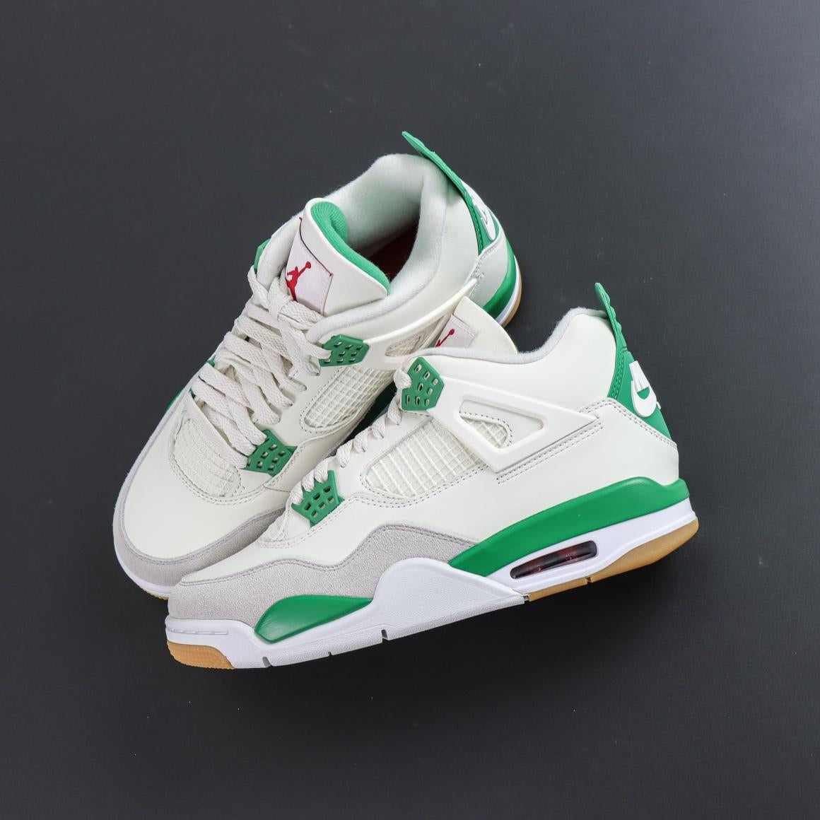 J4 SB "Pine Green"